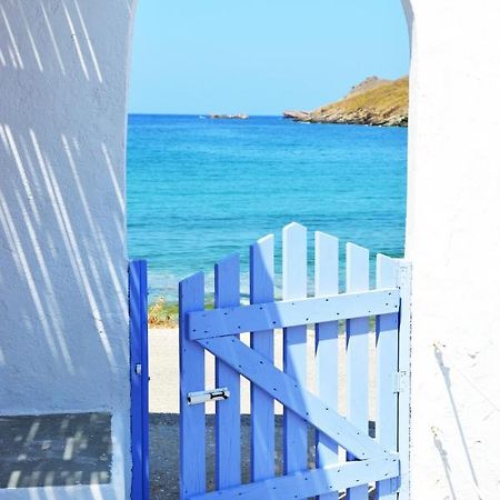 The Charming Beach House, Ideal For 4 To 5 People Ioulis المظهر الخارجي الصورة