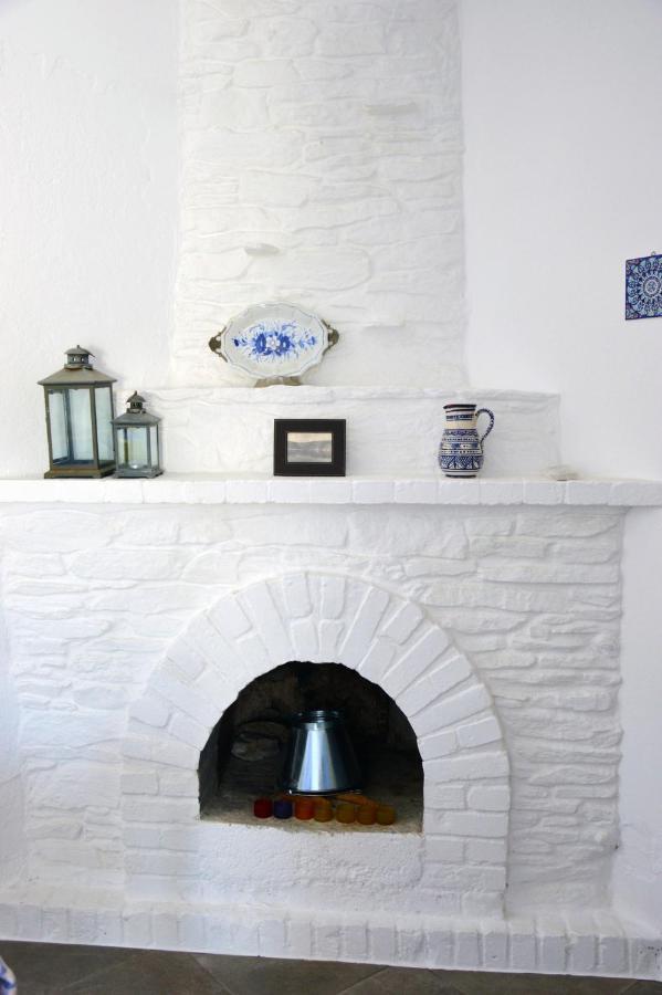 The Charming Beach House, Ideal For 4 To 5 People Ioulis المظهر الخارجي الصورة
