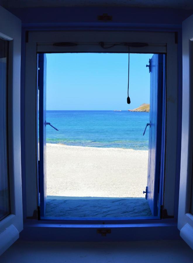 The Charming Beach House, Ideal For 4 To 5 People Ioulis المظهر الخارجي الصورة