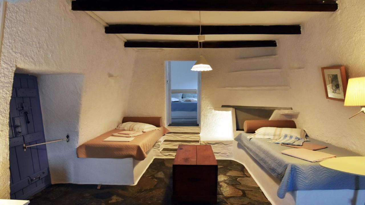 The Charming Beach House, Ideal For 4 To 5 People Ioulis المظهر الخارجي الصورة